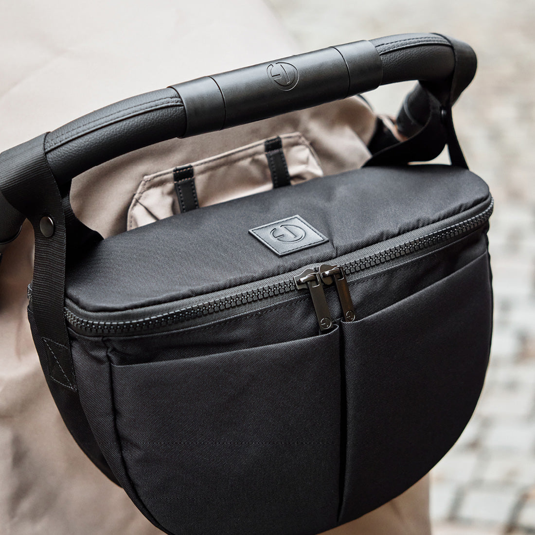 Elodie  2WAY ベビーカーオーガナイザー＆ショルダーバッグ｜Black