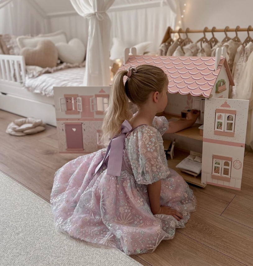 Le Toy Van  木製ドールハウス "Sophie's House"