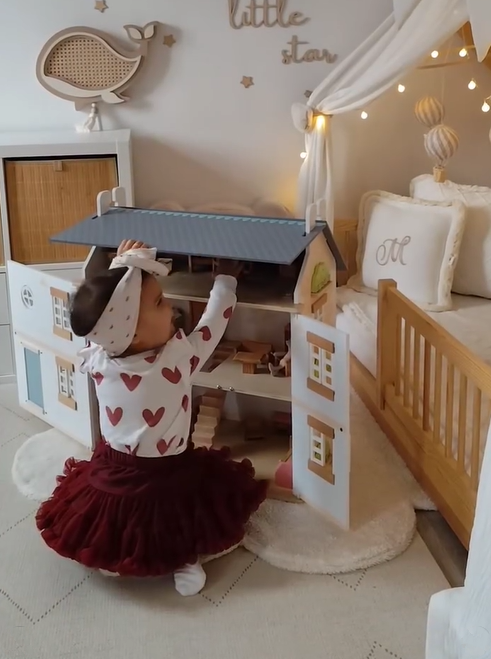 Le Toy Van  木製ドールハウス "Bay Tree House"