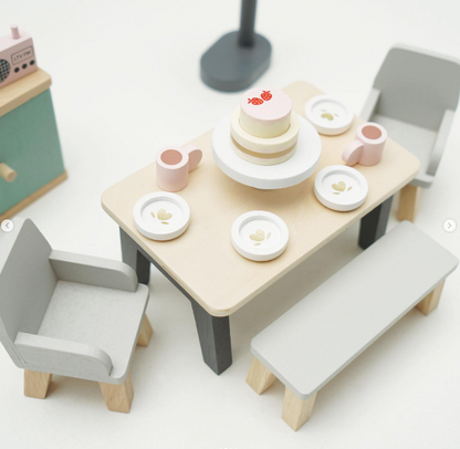 Le Toy Van  木製ダイニングルームセット｜家具セット｜ドールハウス｜おままごと