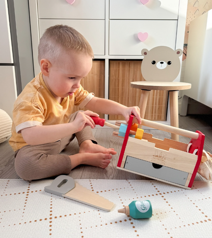 Le Toy Van  木製ツールボックス 11ピース｜工具セット｜おままごと