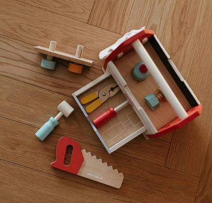 Le Toy Van  木製ツールボックス 11ピース｜工具セット｜おままごと