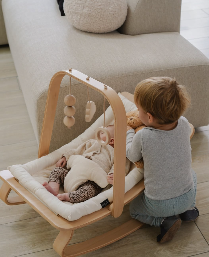 Charlie Crane ベビーバウンサー｜Babywippe LEVO Beech｜Organic Milk