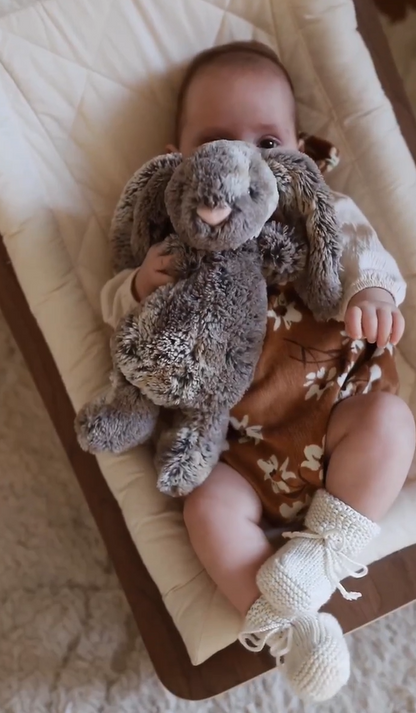 Charlie Crane ベビーバウンサー｜Babywippe LEVO Walnut｜Organic Milk