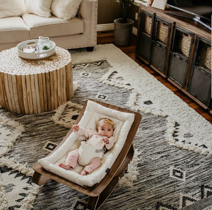 Charlie Crane ベビーバウンサー｜Babywippe LEVO Walnut｜Fur Milk
