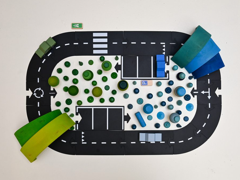 waytoplay　ハイウェイ 道路セット　16ピース｜柔らかく防水・室内外で遊べる