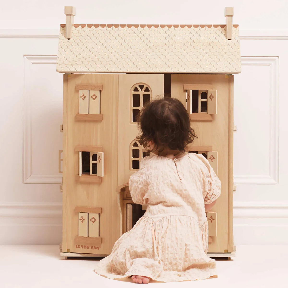 Le Toy Van  木製ドールハウス "The Grand Natural"