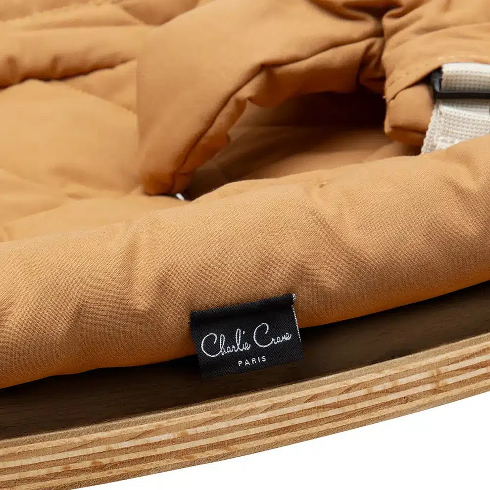 Charlie Crane ベビーバウンサー｜Babywippe LEVO Walnut｜Camel