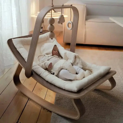 Charlie Crane ベビーバウンサー｜Babywippe LEVO Walnut｜Fur Milk