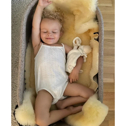 NESTA'S NEST　ナチュラル ラムスキン | 低アレルギー・低刺激のハイパーアレルギック(Hypoallergenic)